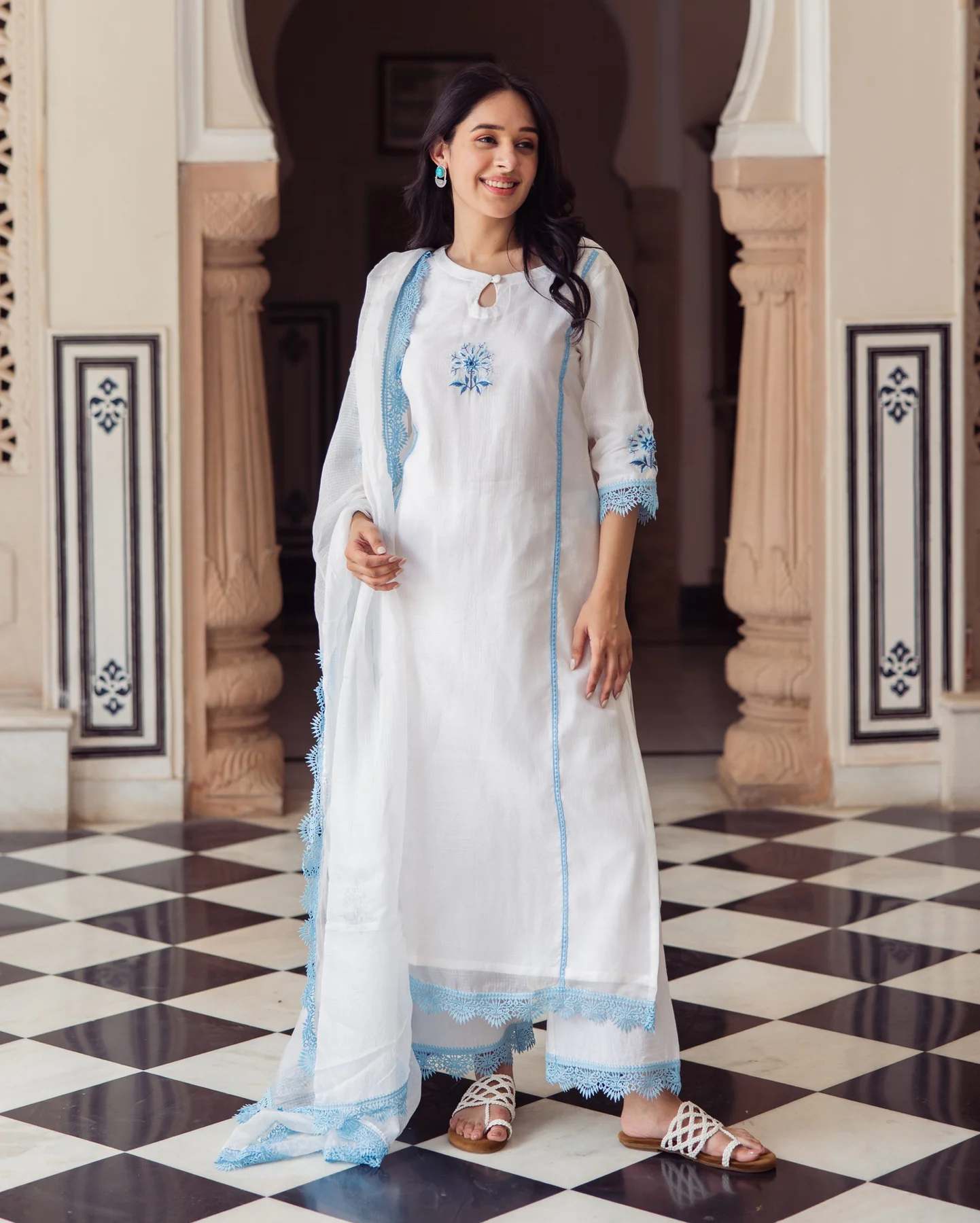 Vista White Embroidered Doria Suit Set - Image 7